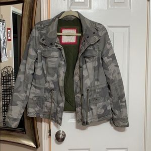 Abercrombie & Fitch camo heavy jacket